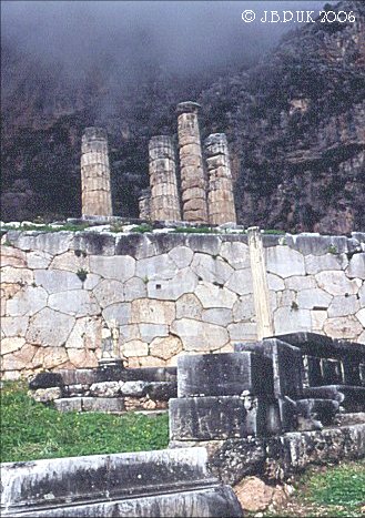 greece_athens_delphi_ruins_1999_0129
