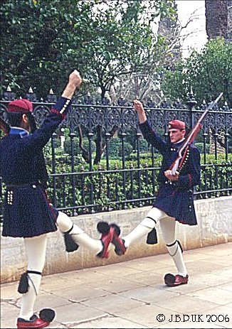 greece_athens_presidential_two_guards_1999_0128