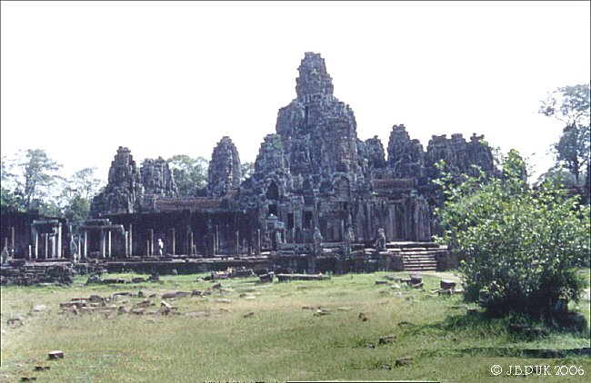 cambodia_angkor_the_bayon_02_2002_0163