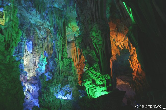 9103_china_yangshuo_reed_flute_caves_dig_2007_d29