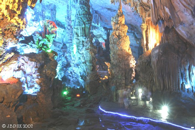 9110_china_yangshuo_reed_flute_caves_dig_2007_d29