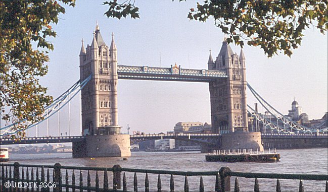 england_london_tower_bridge_1995_0115