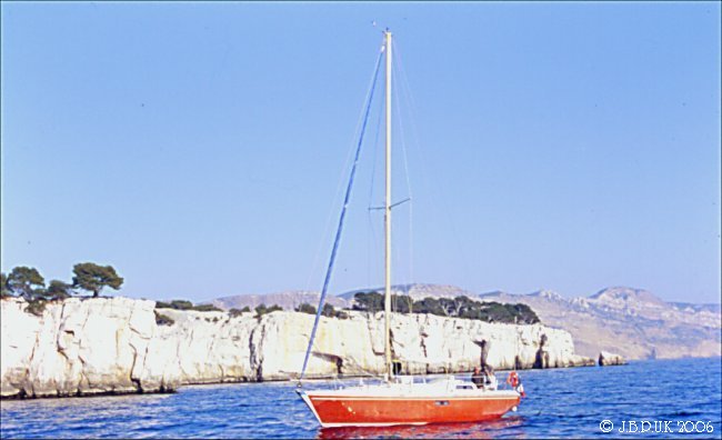 france_marseille_coast_yacht_0202_2003