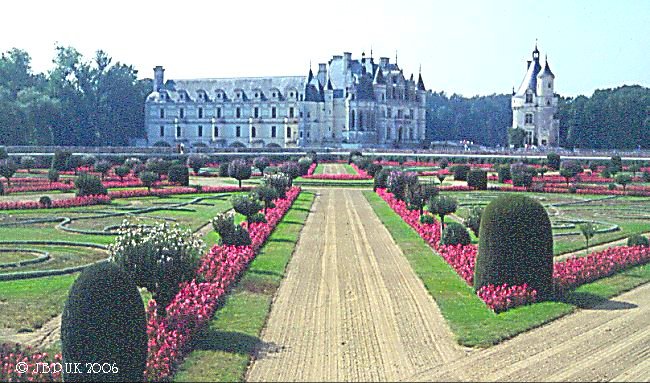 france_west_chateau_de_chenonceau_garden2_1996_0054