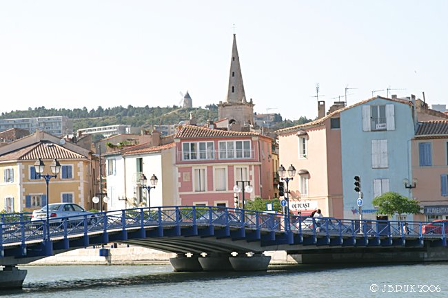 1255_france_provence_martigues_town_bridge_digit_d7_2004