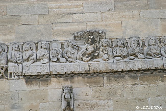 1027_france_provence_beaucaire_church_digit_d2_2004