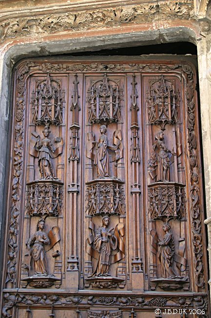 1237_france_provence_aix_cathedral_door_d7_2004