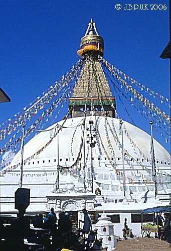 india_kashmire_nepal_boudhanath_stupa_1989_0152