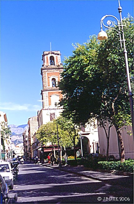 italy_sorrento_bell_tower_ur_2003_0244