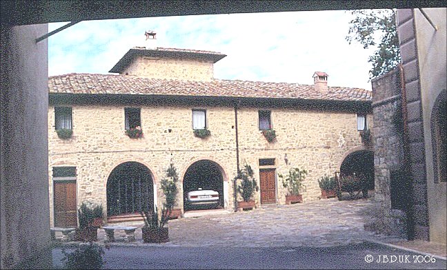 italy_tuscany_pogibonsi_farmhouse_1998_0105