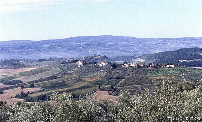 /italy_tuscany_pogibonsi_view_to_san_gimignano_1998_0105