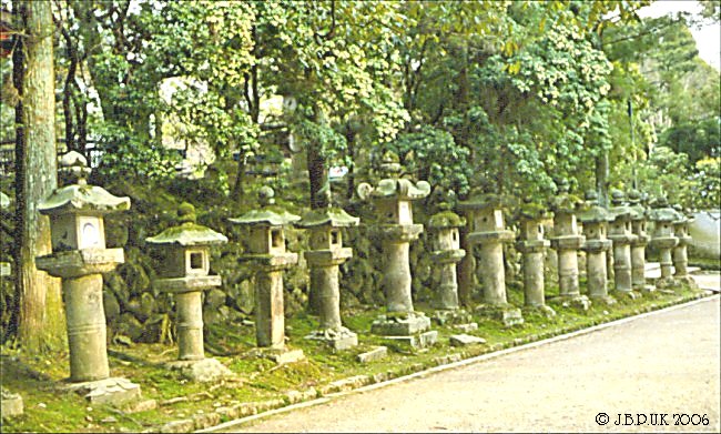 japan_nara_temple_stones_02_1994_0175