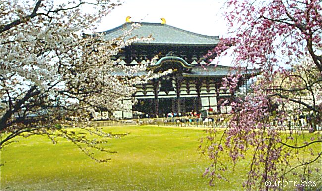 japan_nara_todai_ji_temple_1994_0175