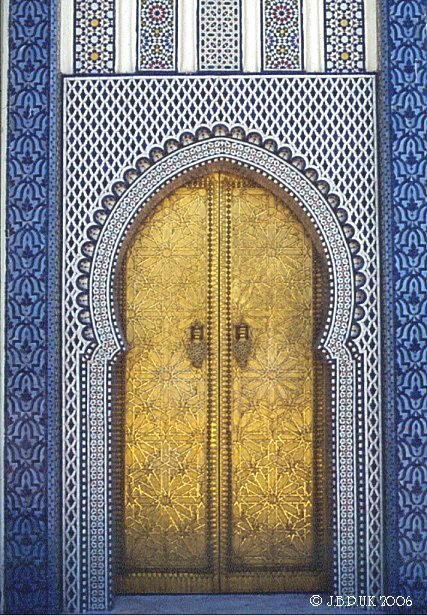 morocco_royal_palace_fes_gate_detail_0096_0032