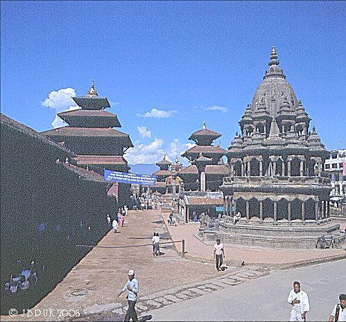 nepal_patan_durbar_square2_1998_0132