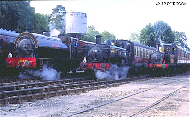 england_kesr_three_steam_engines_1999_0231